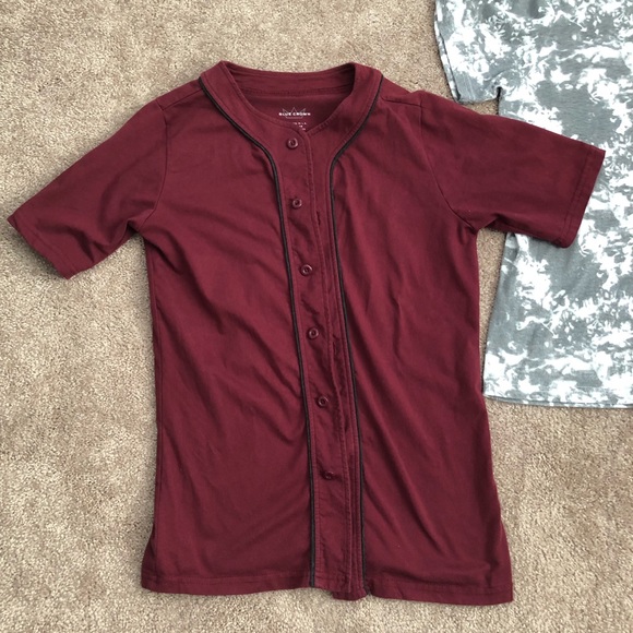 Button down and T-shirt 10/12 - Picture 3 of 3